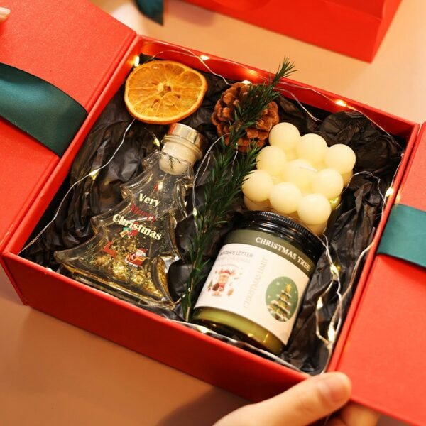 Festive Scented Candle Gift Box